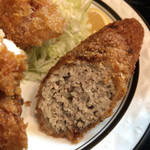 西麻布 三河屋 - 三河屋(メンチ拡大)