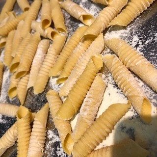 自家製の手打ち生パスタ☆旬な食材とあわせて多数ご用意！
