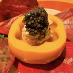 肉屋 雪月花 NAGOYA - 柿とキャビア（アップ）