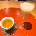 肉屋 雪月花 NAGOYA - ウーロン茶と洋ナシのジュース