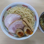 煮干鰮らーめん 圓 - 大盛の麺量350グラム