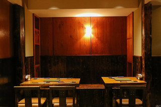 Sumiyaki Yoshi Chou - テーブル席