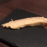 アランチャロッサ - 札幌黄とパルメザンチーズのパイ