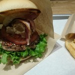 the 3rd Burger 新宿大ガード店 - 