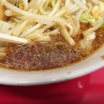 ラーメン二郎 - スープ