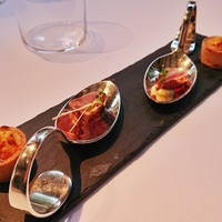 オーベルジュ・ド・リル サッポロ - まずはオードブル。このスプーンほんと面白い♪