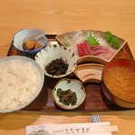 Nanakamado - お刺身定食
