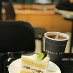 ディーン＆デルーカ マーケットストア - ピオーネショートケーキ