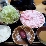 Sukiyaki shabu shabu kaiseki ryouri azuki - ｵﾘｰﾌﾞ夢豚しゃぶしゃぶ