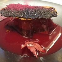 FARO - ◎晩秋の紅葉　チョコアイスにカカオ、ブリオッシュ、紅茶の紅葉ソース