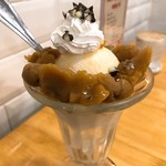 Kem Bach Dang - ①ロンガンアイスクリーム105,000ドン（≒約525円）