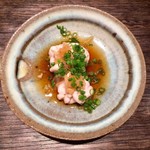 肉割烹 上 - 北海道の真鱈の白子 上には牛のアキレス腱