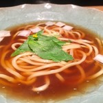 肉割烹 上 - 牛のコンソメとハマグリの出汁でとれた醤油ラーメン