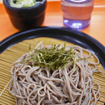 チカショク さくら  - ボキはあっさりと、ざるそば330円。
      お役所の食堂はメニューがどれも安いね～