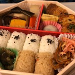 デリカステーション - なにわ満載 1030円。