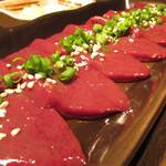 ホルモン焼道場 蔵 - レバーの1番良いところを！大人気！(極味レバー)