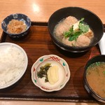 土鍋炊ごはん なかよし - 鶏つくねと厚揚げのスープ炊き定食