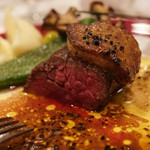 北島亭 - ランプ肉のステーキ、ロッシーニ