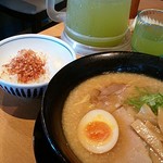 極旨醤油らーめん 一刻魁堂 - 