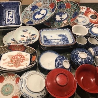 こだわりの食器でご提供する料理を、温かみのある空間で堪能