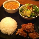 chaba - から揚げ定食。