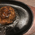 ザグリルトウキョウ - 長期熟成黒毛和牛ハンバーグ。
      美味し。