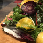 ザグリルトウキョウ - サラダ。
      美味し。