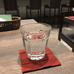 ザグリルトウキョウ - 冷たい水。
      うまし。