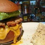 ICON - VIVA×ICONバーガー￥1800(チェダーチーズ)