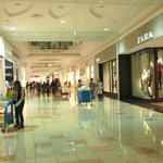 スターバックスコーヒー - スタバの角から、北方向