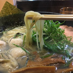 ラーメン巌哲 - 『広島』牡蠣の塩ラーメン 麺