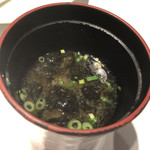 手創り旬菜と和食 せん - 黒バラ海苔の味噌汁