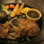 Bセット（ハンバーグ200g）食べかけ・・・