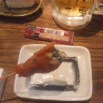 ライオン堂 - 鳥皮餃子。ピントずれまくり、その②。