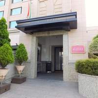 RISTORANTE OZIO - 『RISTORANTE OZIO』入口。