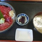 寿司吉 - 中落ち丼