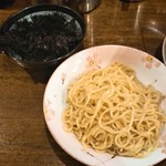 メロディー  - 替玉（東京麺）＋ 黒ばらのり