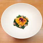 リストランテオット - シャコ・フリッタータ。下にはケールと野沢菜が敷かれる、野沢菜を洋食でいただくのは初めて！