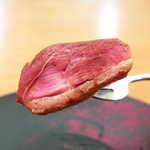 リストランテオット - 肉の内側に旨味が閉じ込められており、じゅわりと美味しさが広がる。最近食べた鴨の中では断然トップ！