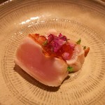 焼き鳥 とりら - ムネたたきジュレ穂紫蘇