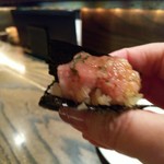 焼き鳥 とりら - 鶏トロの海苔巻き