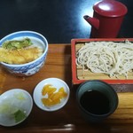 ミニ丼セット880円(アナゴ天)