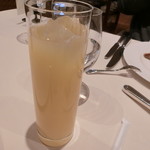 レストラン コートドール - 増毛産りんごジュース(800円)