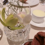 レストラン コートドール - テーブルのお花