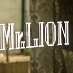 みすたーらいおん - ドアのガラス