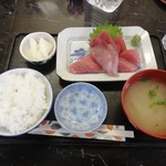 Sashimi Dokoro Semmi - 刺身定食500円！！税込！！ごはんおかわり自由！！