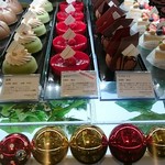 カズノリ イケダ アンディヴィデュエル - 真ん中のカジノ(クランベリーームース) 490円 買います！