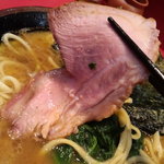 チャーシューウマウマ！！(ﾉ∀`) 歯応えと香りが抜群にウマイ！