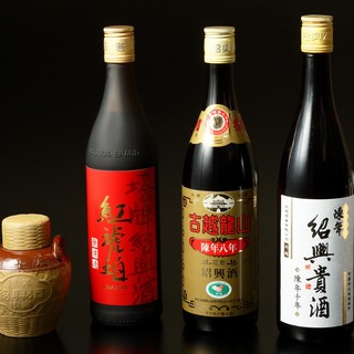 中国料理にぴったり！多彩なドリンクと紹興酒を楽しむ