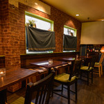 アンコラ - テーブル席